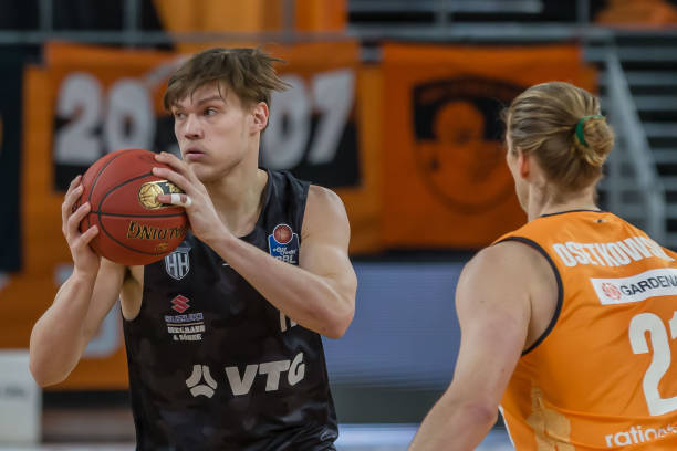 卢骏的职业 卢骏的职业